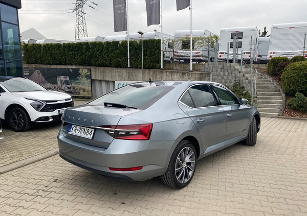 Skoda Superb cena 117900 przebieg: 98043, rok produkcji 2021 z Wronki małe 92